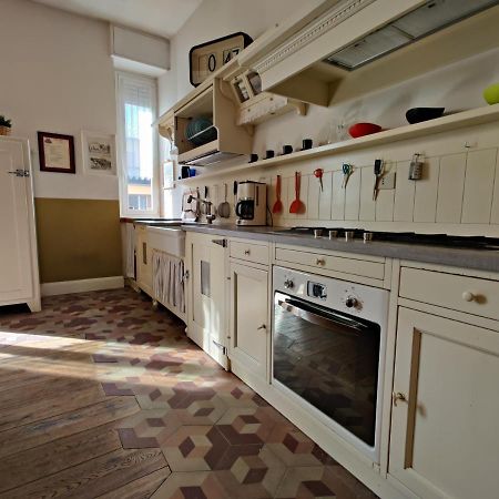 Apartamento Elegante Trilocale A Milano Exterior foto