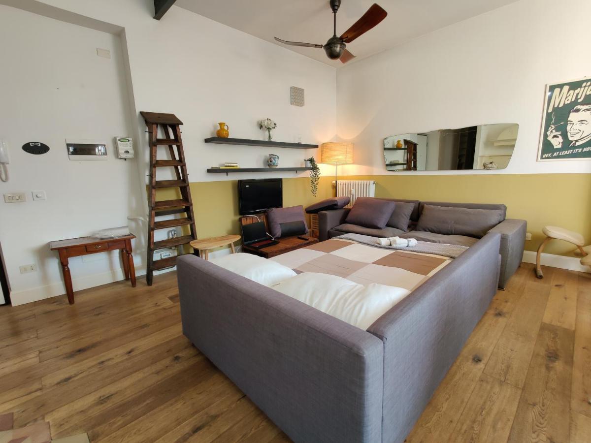 Apartamento Elegante Trilocale A Milano Exterior foto