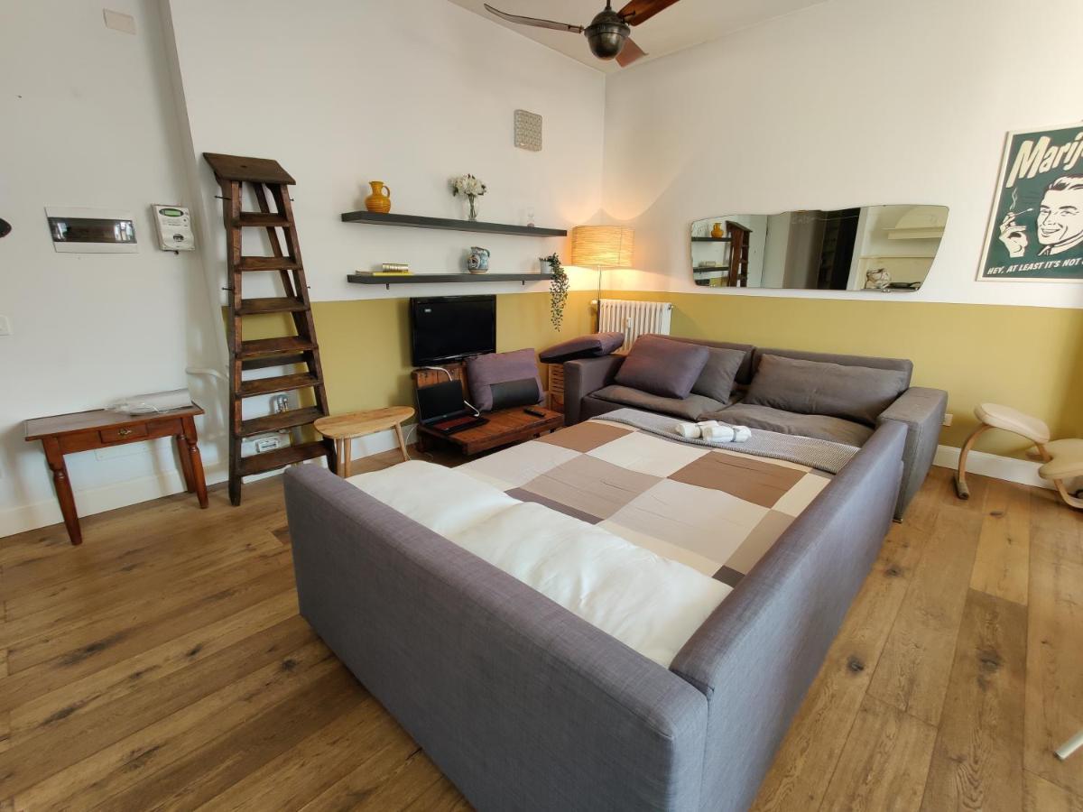 Apartamento Elegante Trilocale A Milano Exterior foto