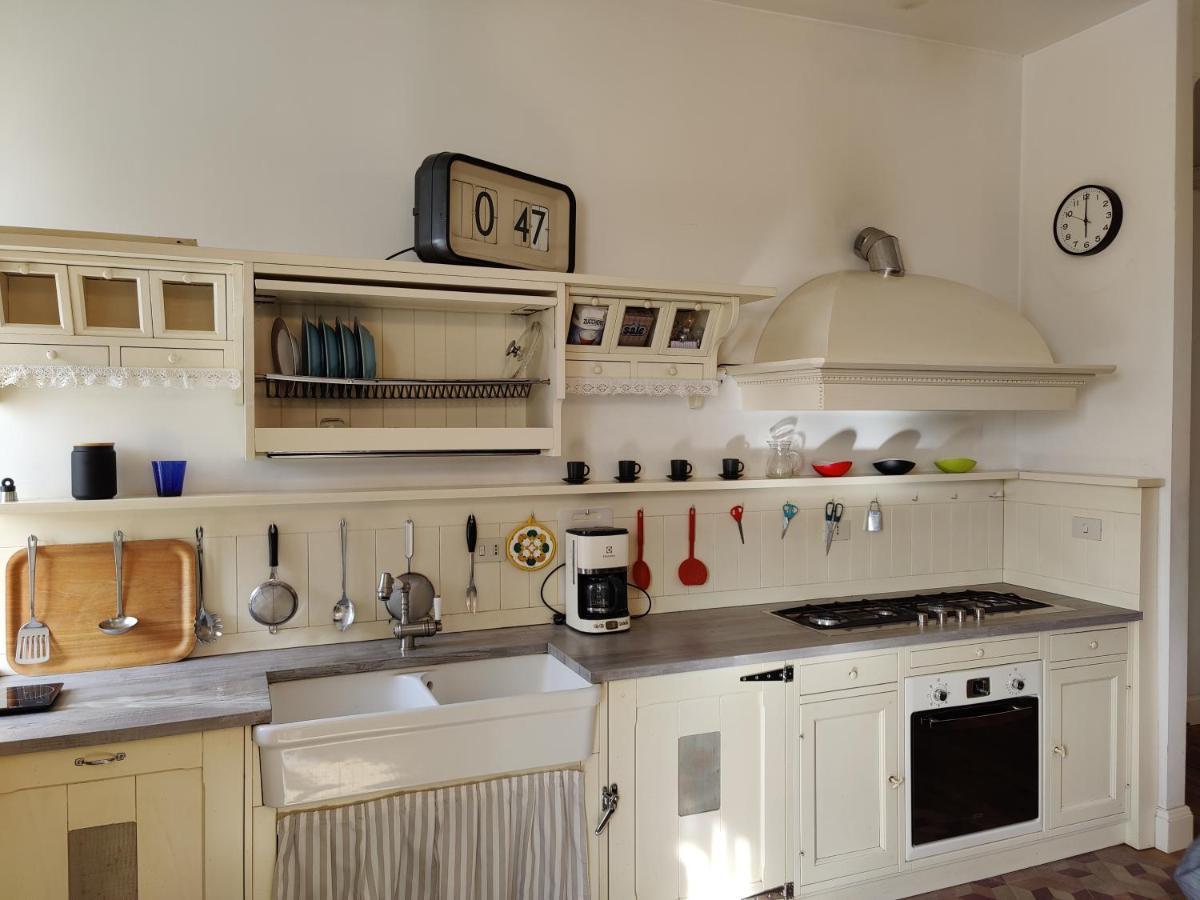Apartamento Elegante Trilocale A Milano Exterior foto